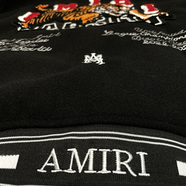 ブランドジャケット角部分ディテール